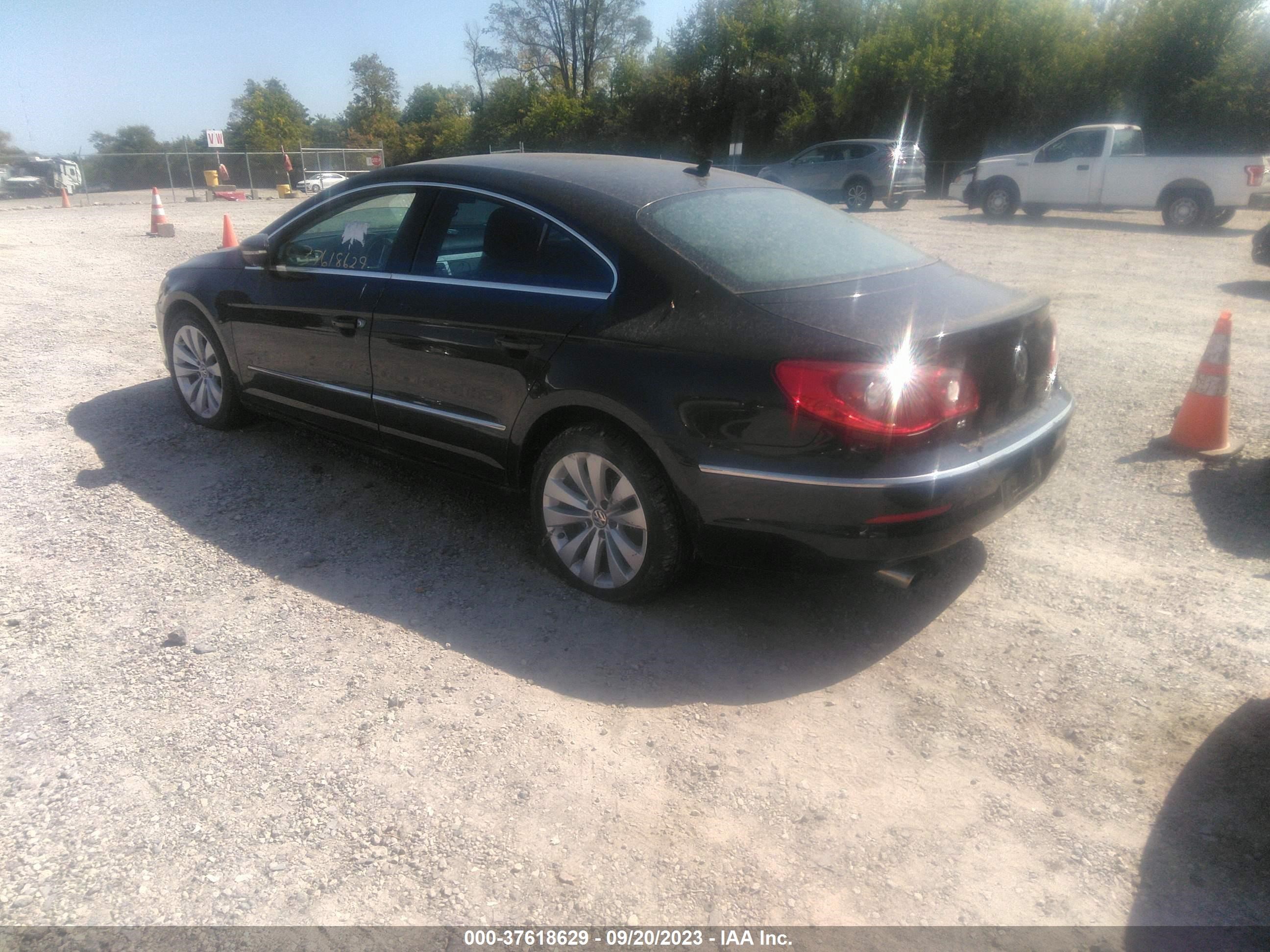 Photo 2 VIN: WVWMN7AN9BE701177 - VOLKSWAGEN PASSAT CC 