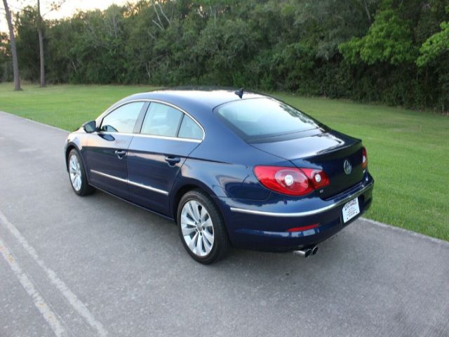 Photo 2 VIN: WVWMP7AN2AE553804 - VOLKSWAGEN CC 