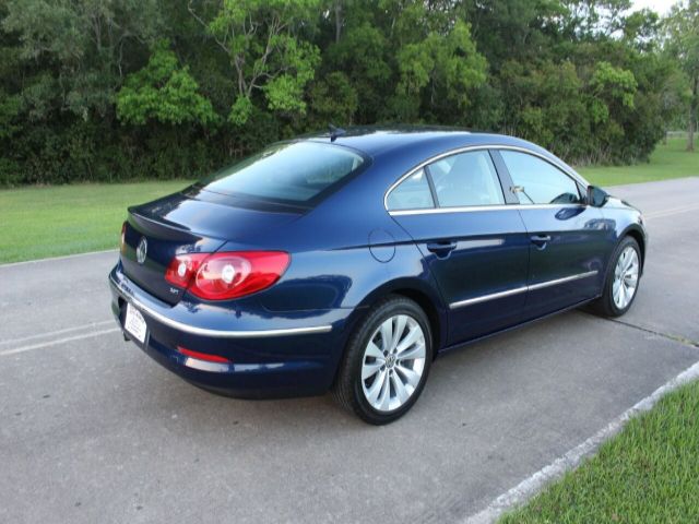 Photo 3 VIN: WVWMP7AN2AE553804 - VOLKSWAGEN CC 