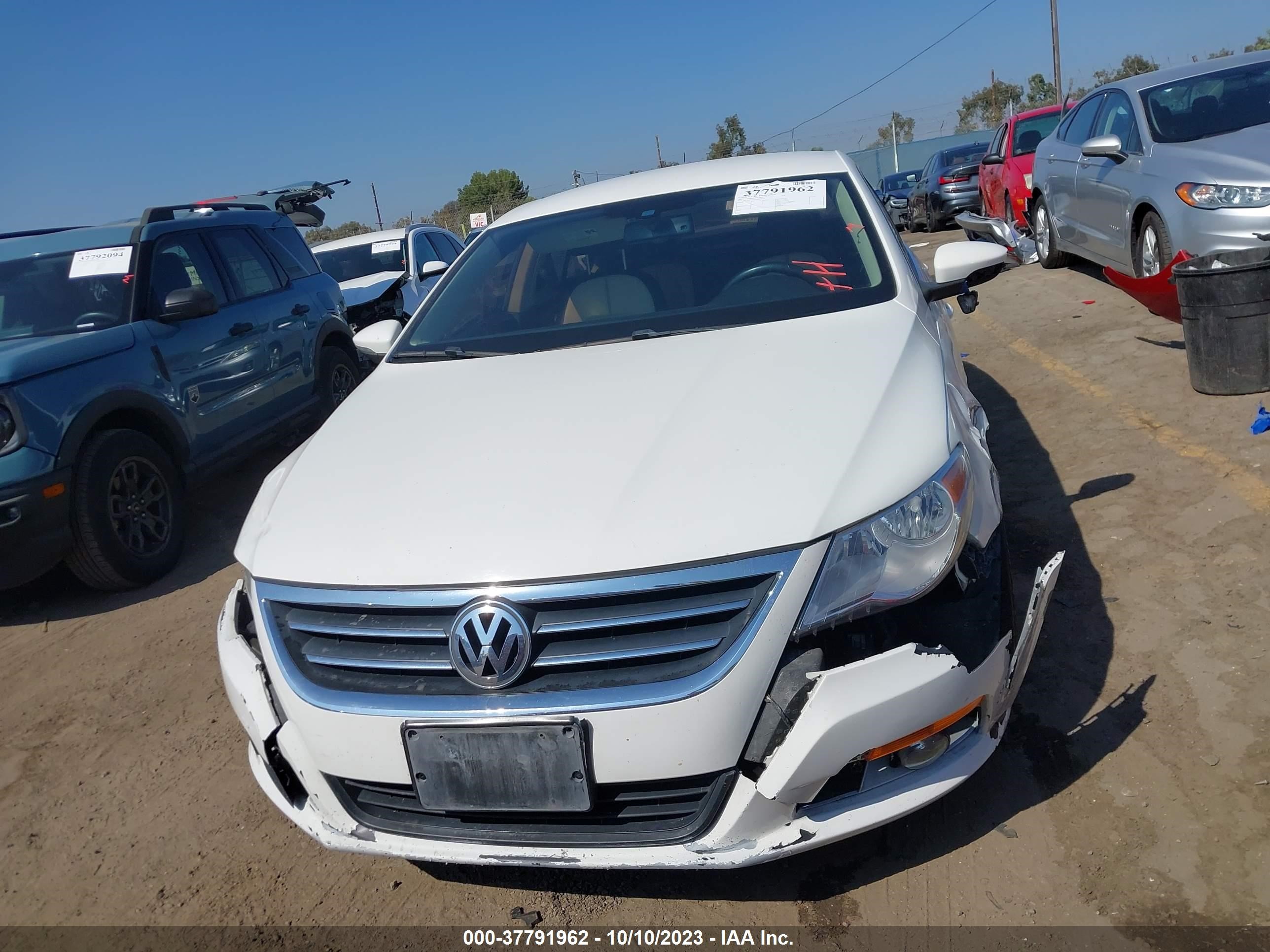 Photo 11 VIN: WVWMP7AN3AE559644 - VOLKSWAGEN PASSAT 