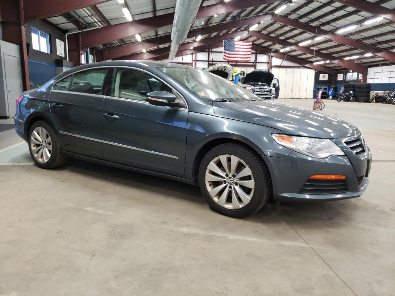 Photo 3 VIN: WVWMP7AN7CE504780 - VOLKSWAGEN PASSAT CC 