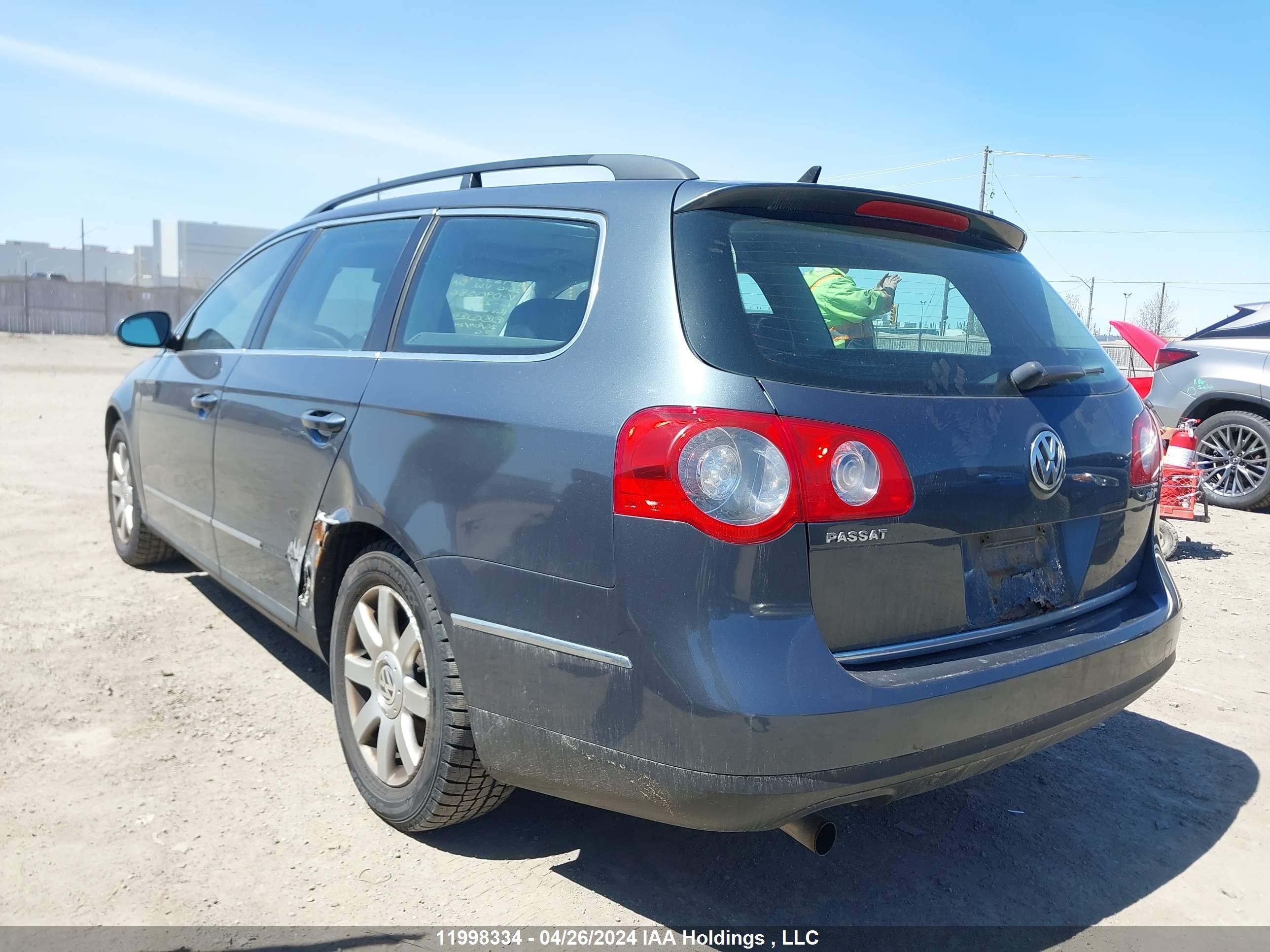 Photo 5 VIN: WVWNK9AN5AE090586 - VOLKSWAGEN PASSAT 