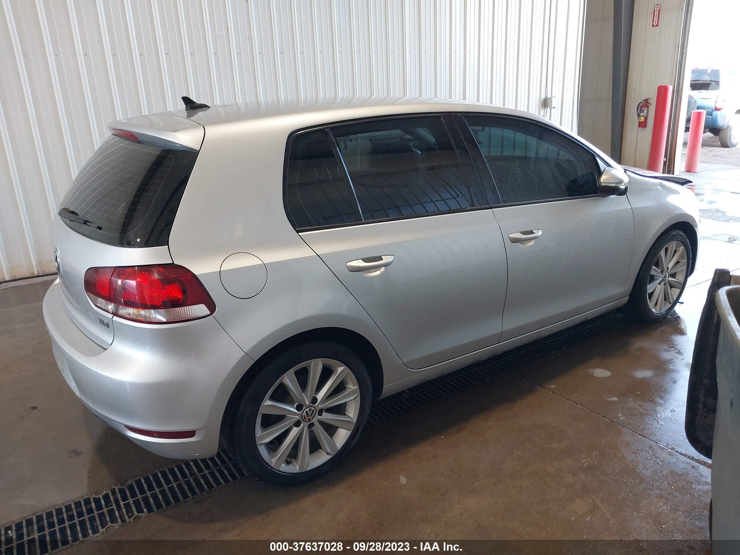 Photo 3 VIN: WVWNM7AJ6DW049054 - VOLKSWAGEN GOLF 