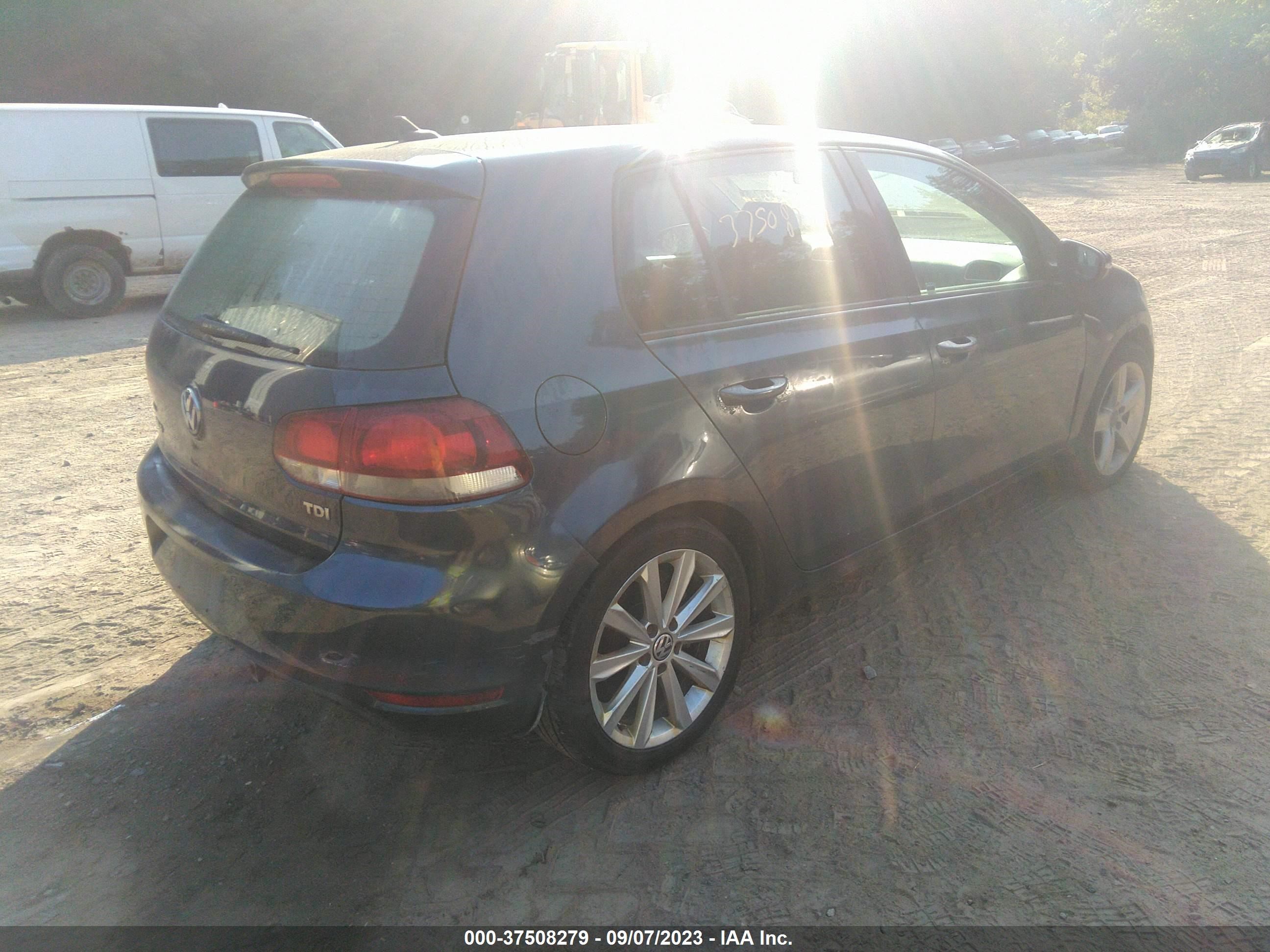 Photo 3 VIN: WVWNM7AJ8DW009073 - VOLKSWAGEN GOLF 