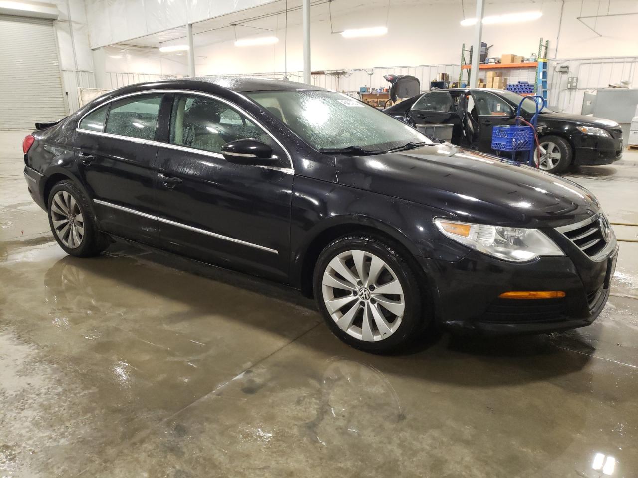 Photo 3 VIN: WVWNN7AN0BE715523 - VOLKSWAGEN PASSAT CC 