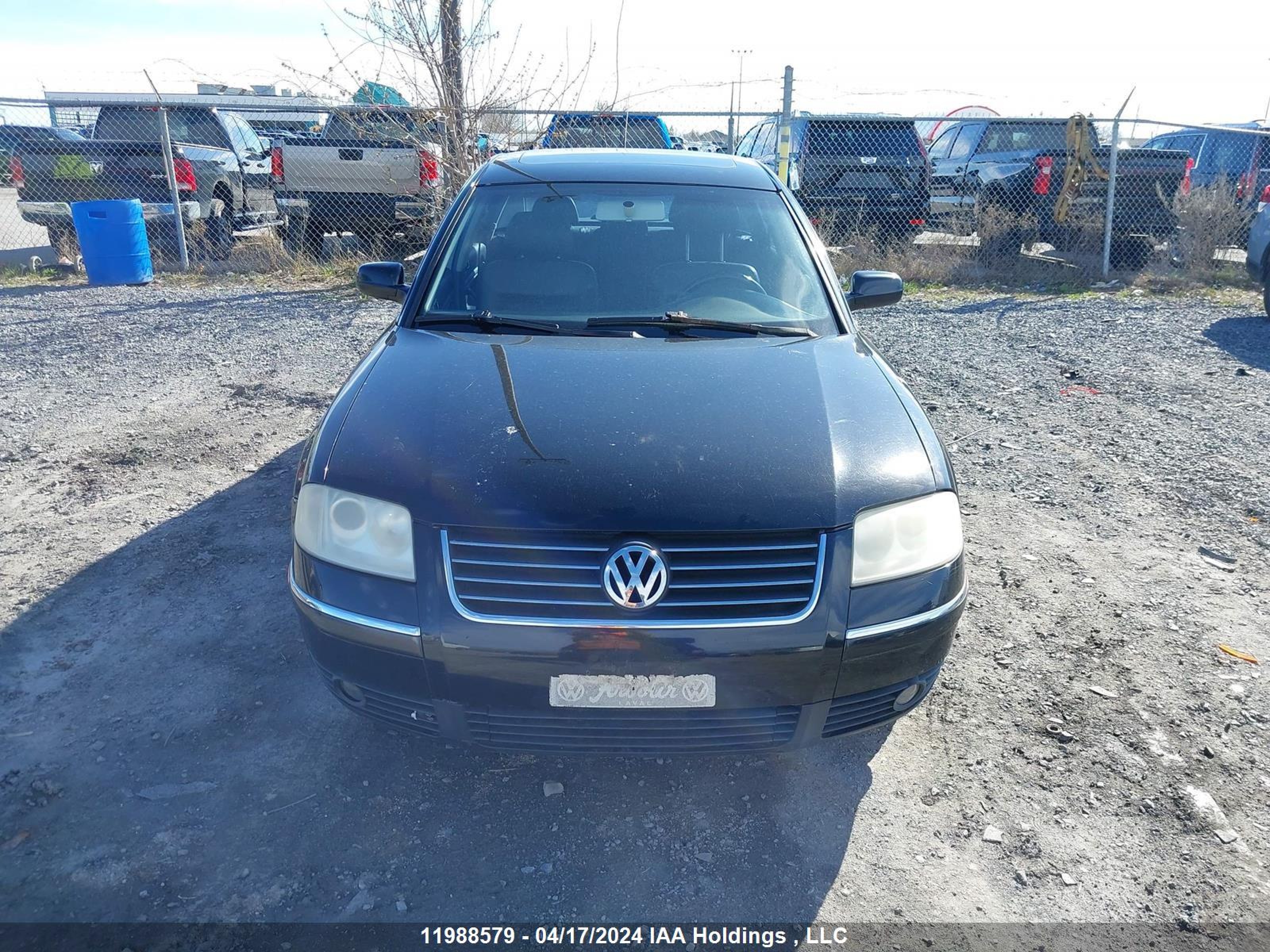 Photo 11 VIN: WVWPD23B03P056172 - VOLKSWAGEN PASSAT 