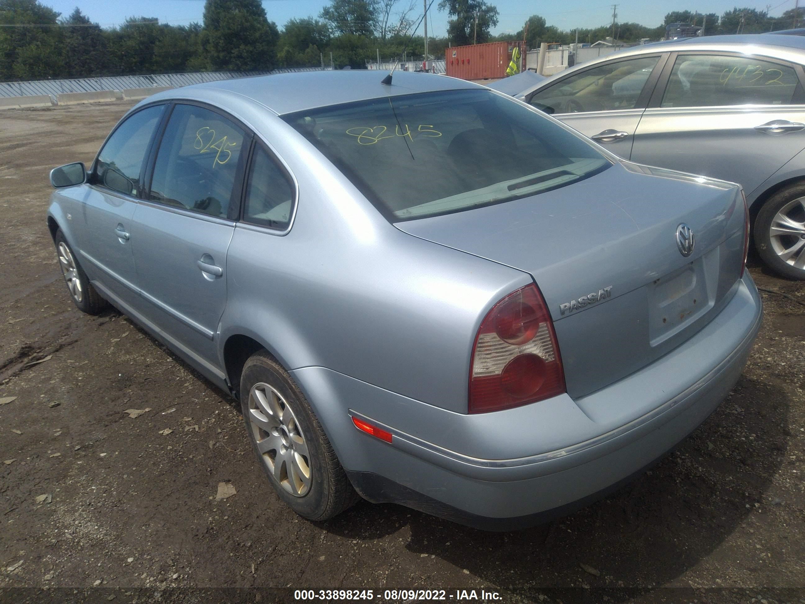 Photo 2 VIN: WVWPD63B02P181159 - VOLKSWAGEN PASSAT 