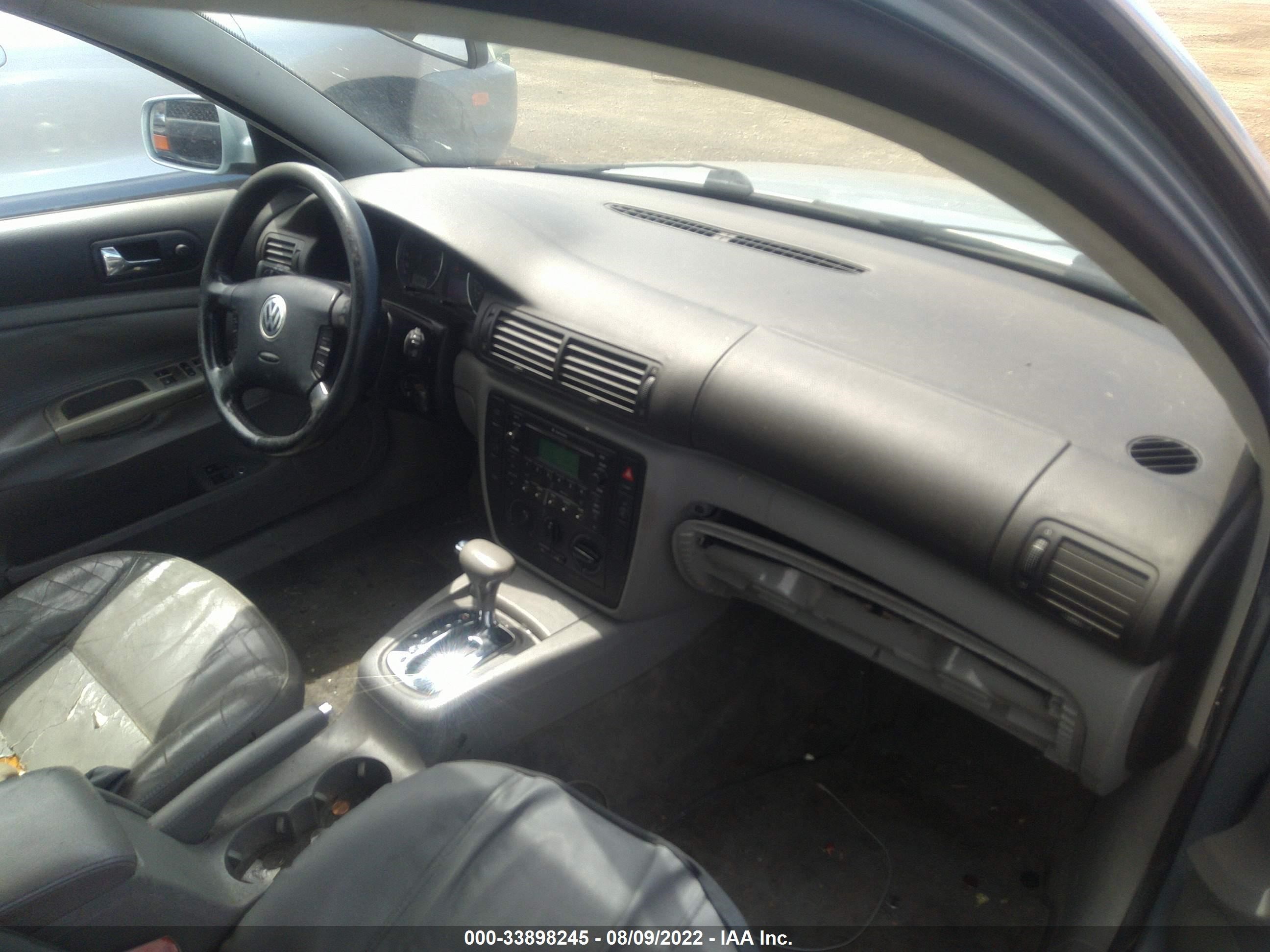 Photo 4 VIN: WVWPD63B02P181159 - VOLKSWAGEN PASSAT 