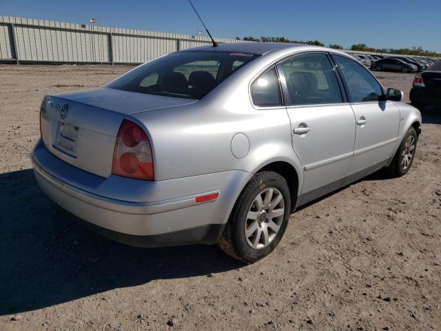 Photo 2 VIN: WVWPD63B03P281215 - VOLKSWAGEN PASSAT 