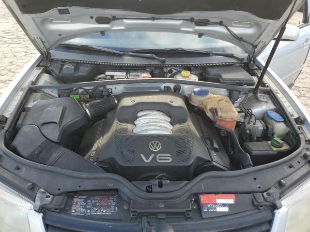 Photo 10 VIN: WVWPD63B0XE499902 - VOLKSWAGEN PASSAT 