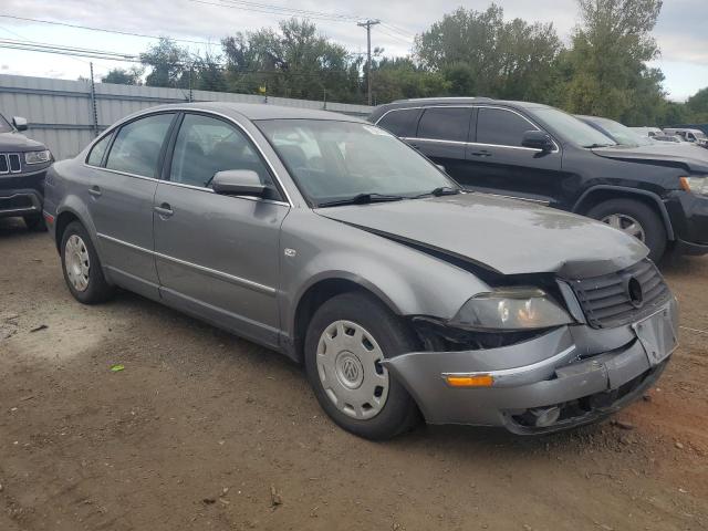 Photo 3 VIN: WVWPD63B22P120119 - VOLKSWAGEN PASSAT GLS 