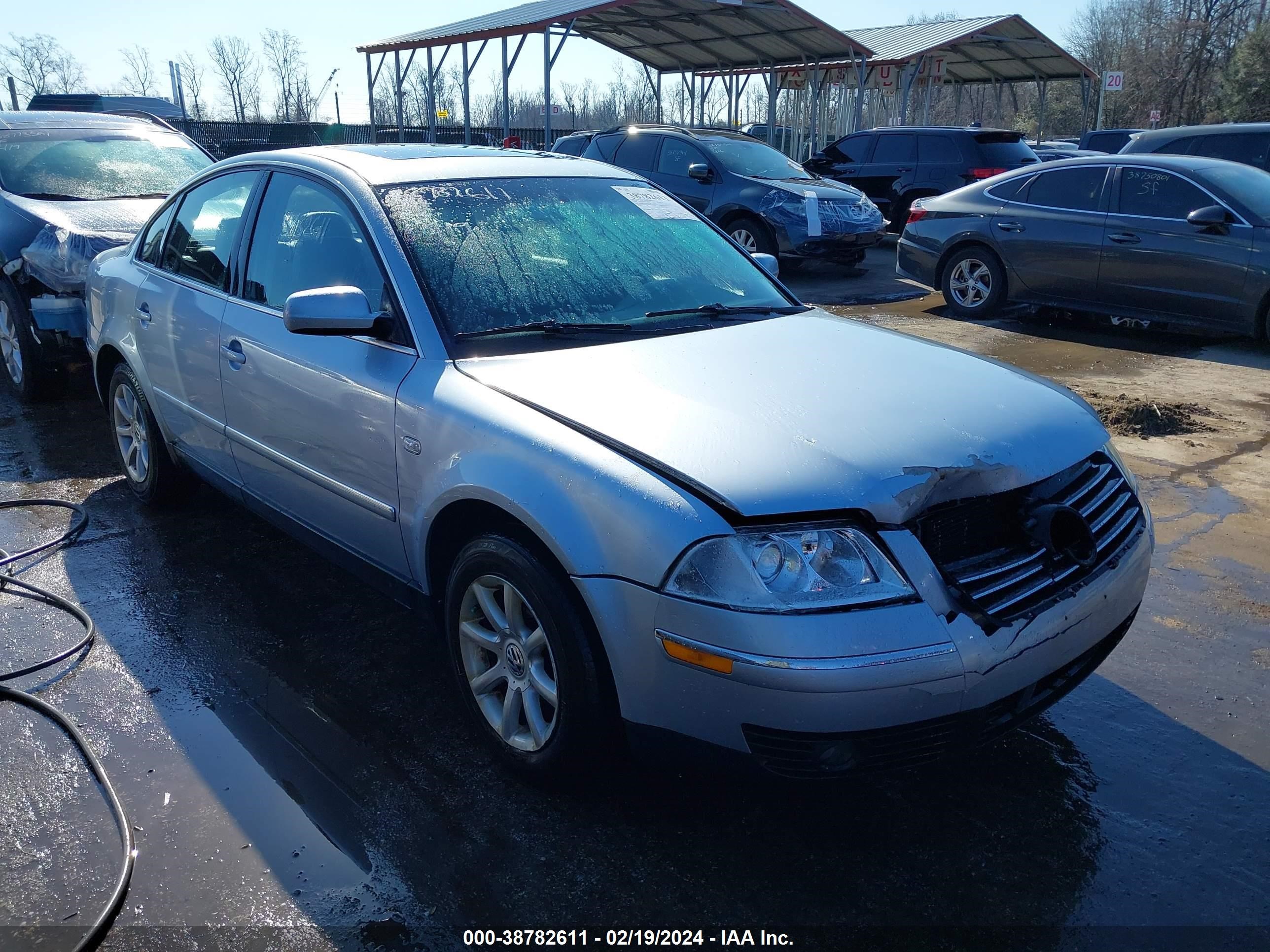 Photo 0 VIN: WVWPD63B24E128106 - VOLKSWAGEN PASSAT 