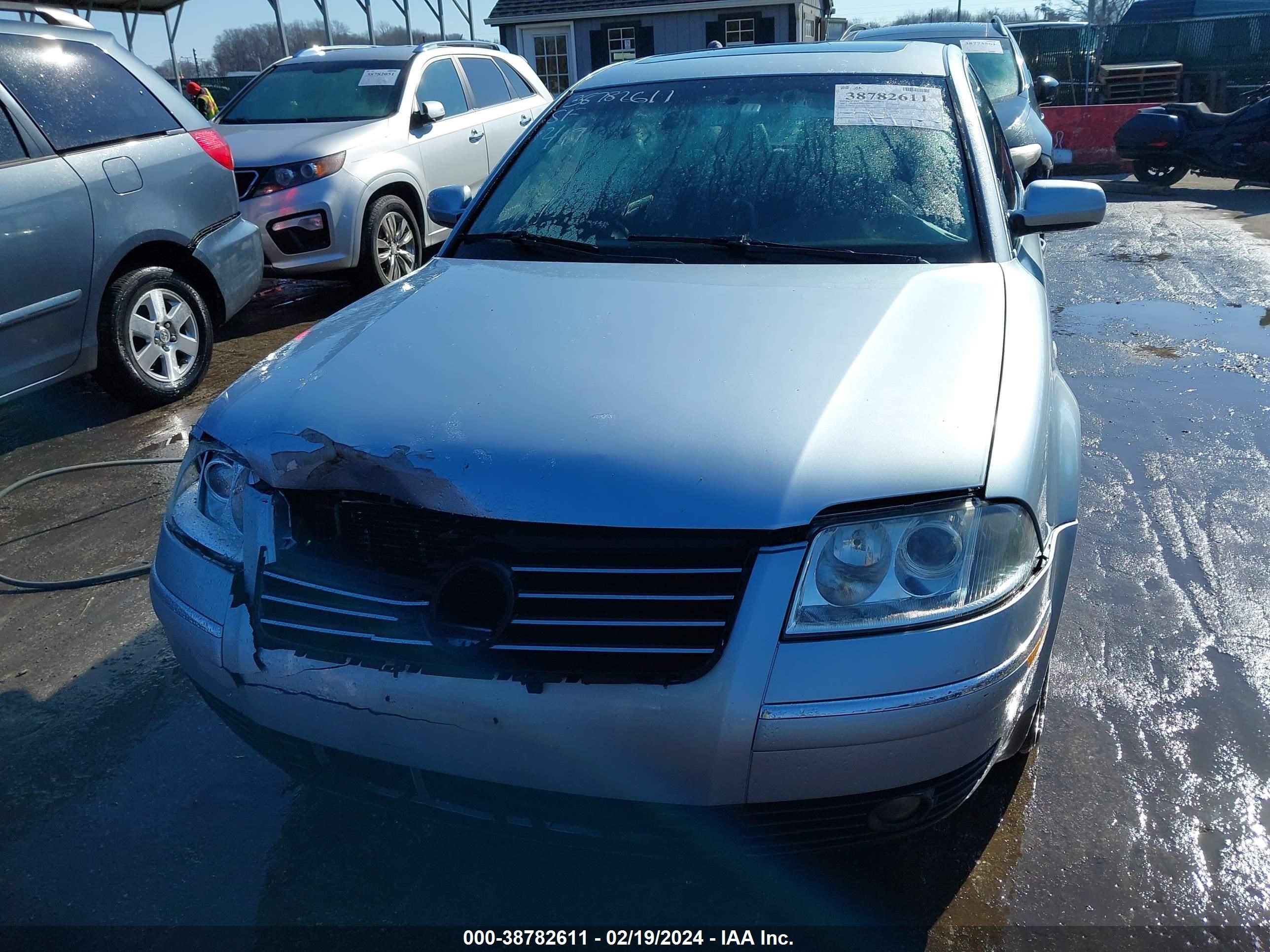 Photo 11 VIN: WVWPD63B24E128106 - VOLKSWAGEN PASSAT 