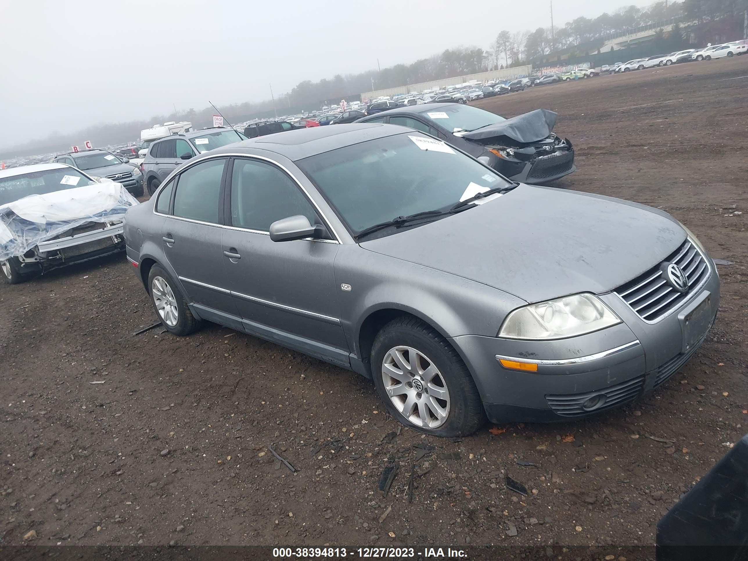 Photo 0 VIN: WVWPD63B33P285713 - VOLKSWAGEN PASSAT 