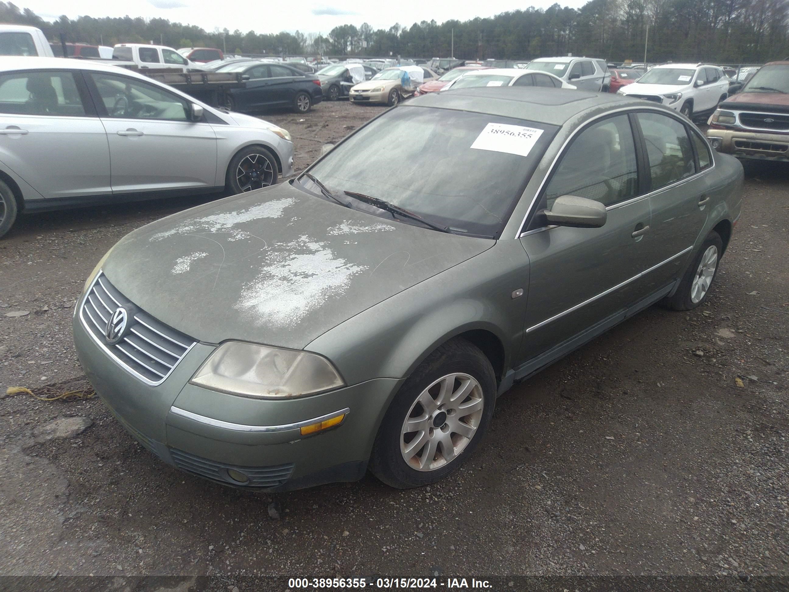 Photo 1 VIN: WVWPD63B52P124312 - VOLKSWAGEN PASSAT 