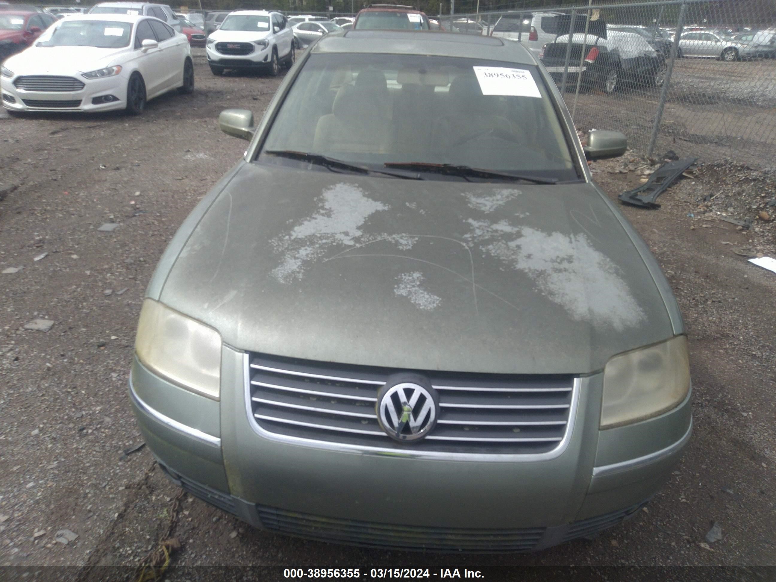 Photo 12 VIN: WVWPD63B52P124312 - VOLKSWAGEN PASSAT 