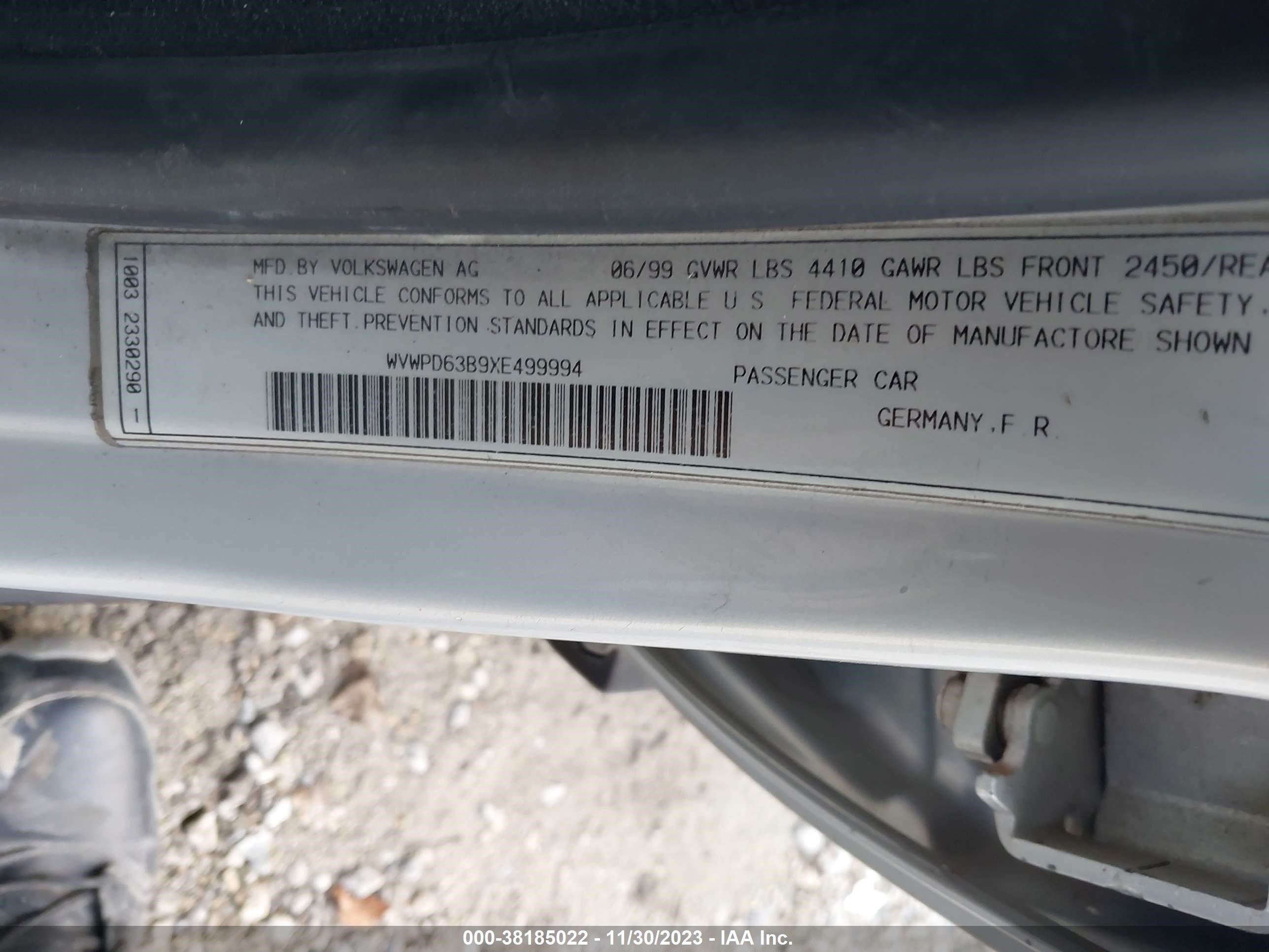 Photo 8 VIN: WVWPD63B9XE499994 - VOLKSWAGEN PASSAT 