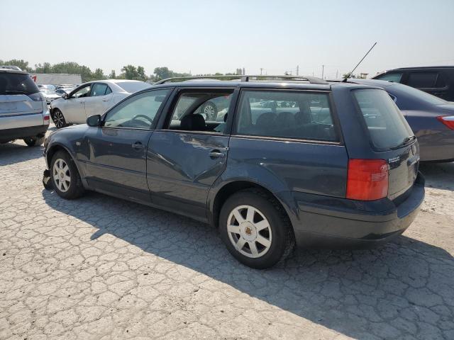 Photo 1 VIN: WVWRH23B5YE384039 - VOLKSWAGEN PASSAT 