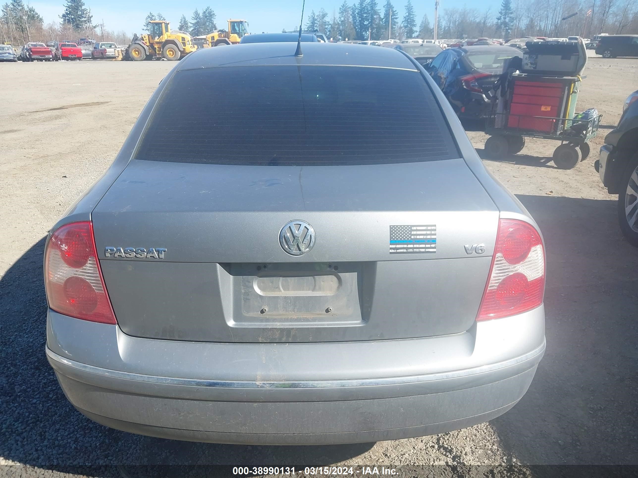 Photo 15 VIN: WVWRH63B02P284157 - VOLKSWAGEN PASSAT 