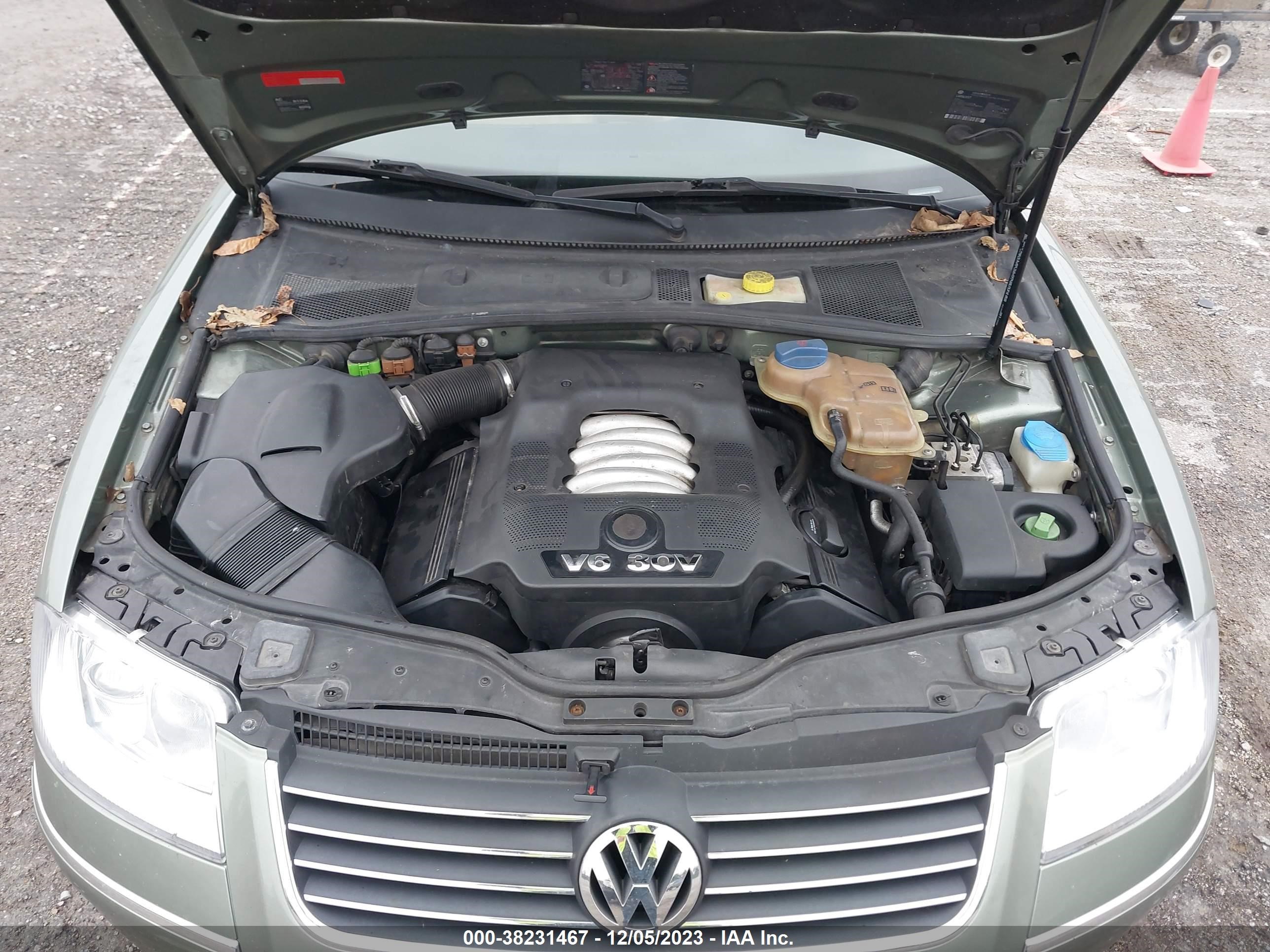 Photo 9 VIN: WVWRH63B22P124653 - VOLKSWAGEN PASSAT 