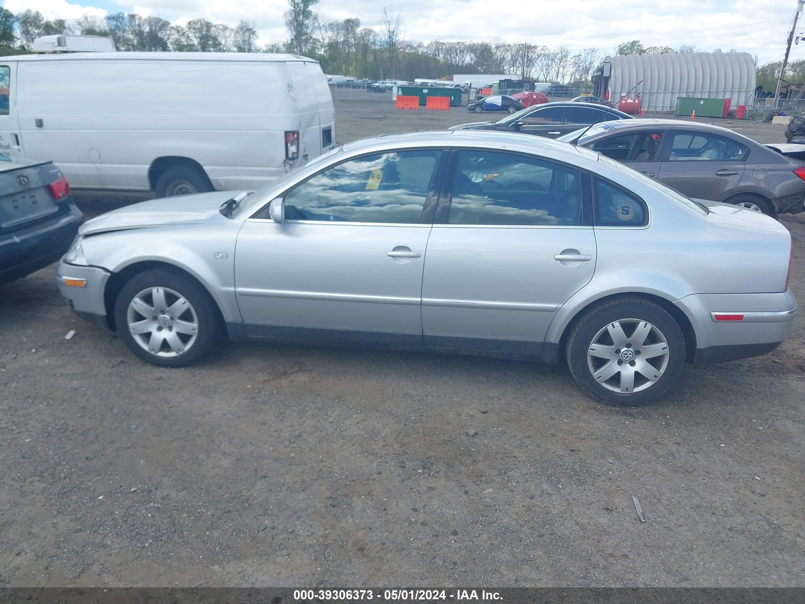 Photo 13 VIN: WVWRH63B62P442615 - VOLKSWAGEN PASSAT 