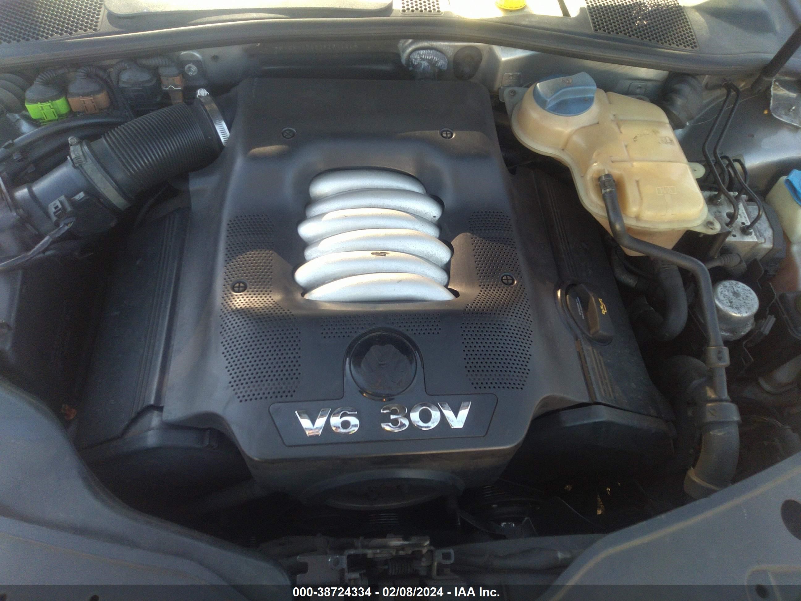 Photo 9 VIN: WVWRH63B63P271446 - VOLKSWAGEN PASSAT 