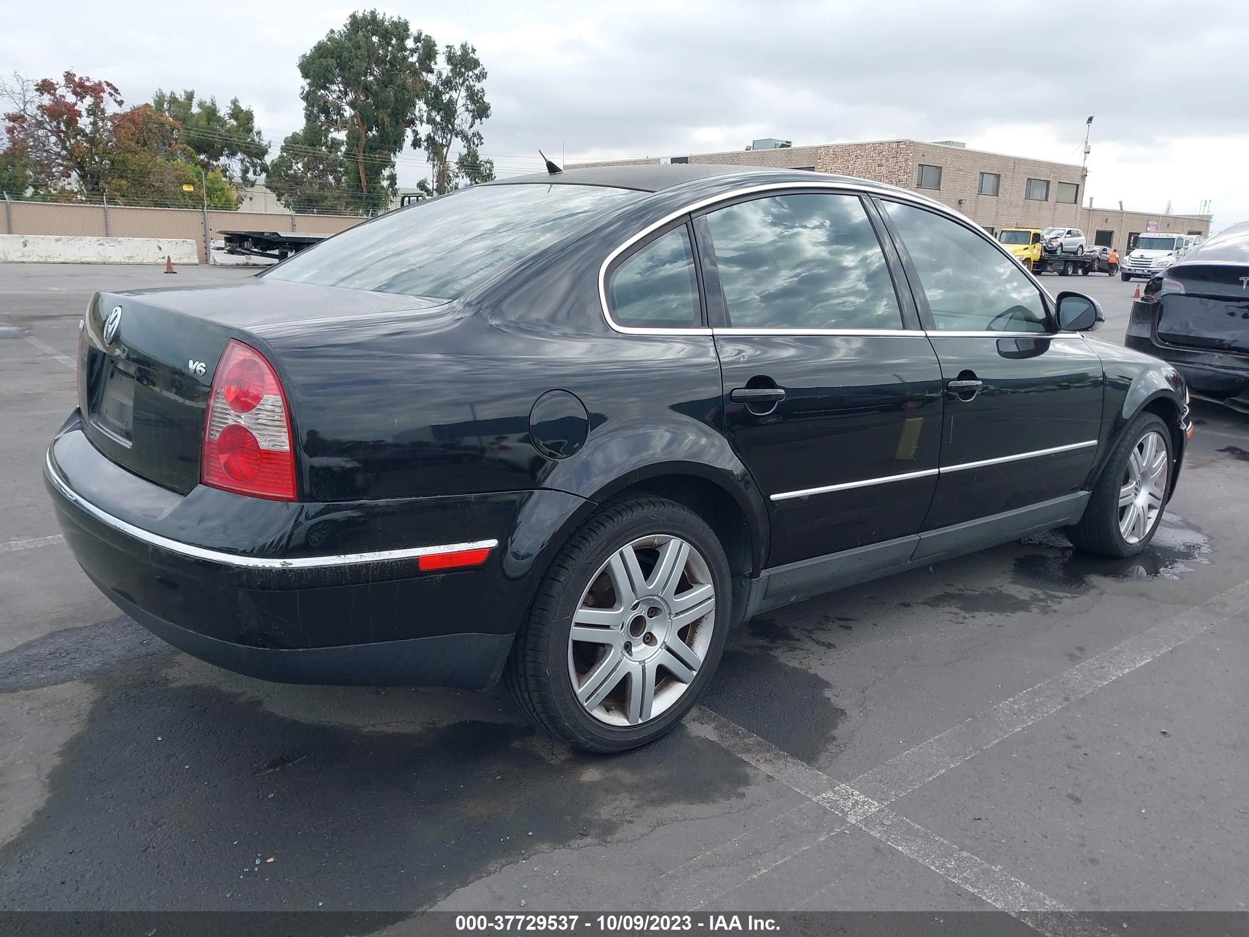 Photo 3 VIN: WVWRU63B85P018952 - VOLKSWAGEN PASSAT 