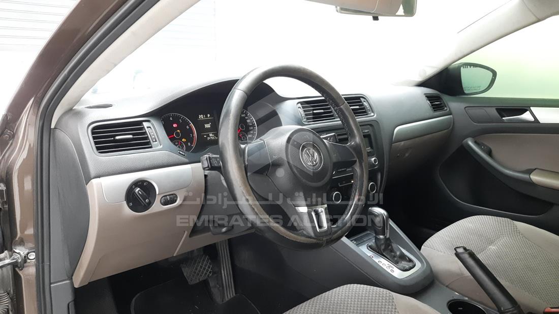 Photo 13 VIN: WVWRV1AJ0FM200044 - VOLKSWAGEN JETTA 