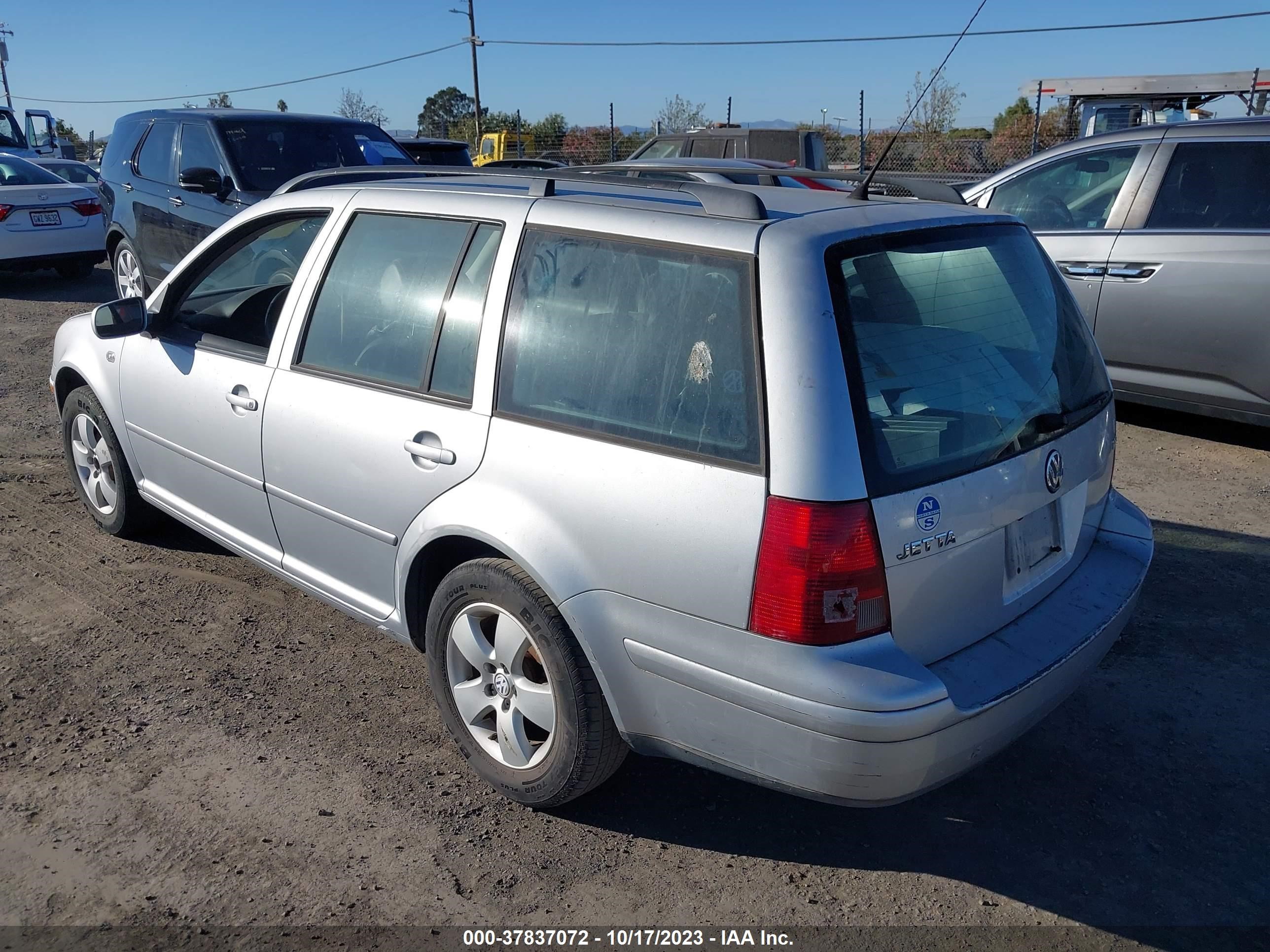 Photo 2 VIN: WVWSP61J33W571899 - VOLKSWAGEN JETTA 