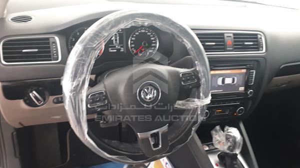 Photo 13 VIN: WVWSV1169CM109623 - VOLKSWAGEN JETTA 