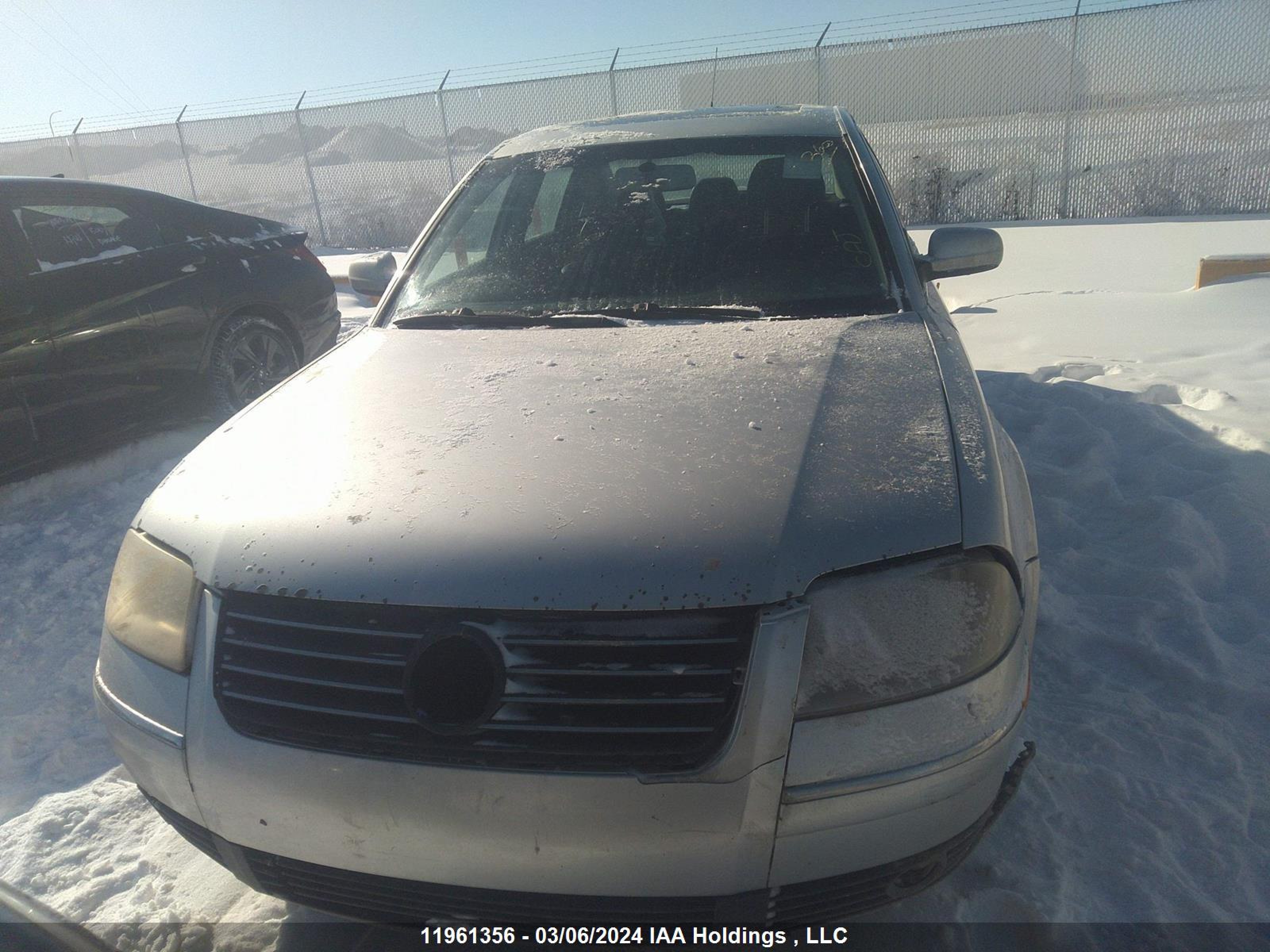 Photo 11 VIN: WVWTH63B83P395028 - VOLKSWAGEN PASSAT 