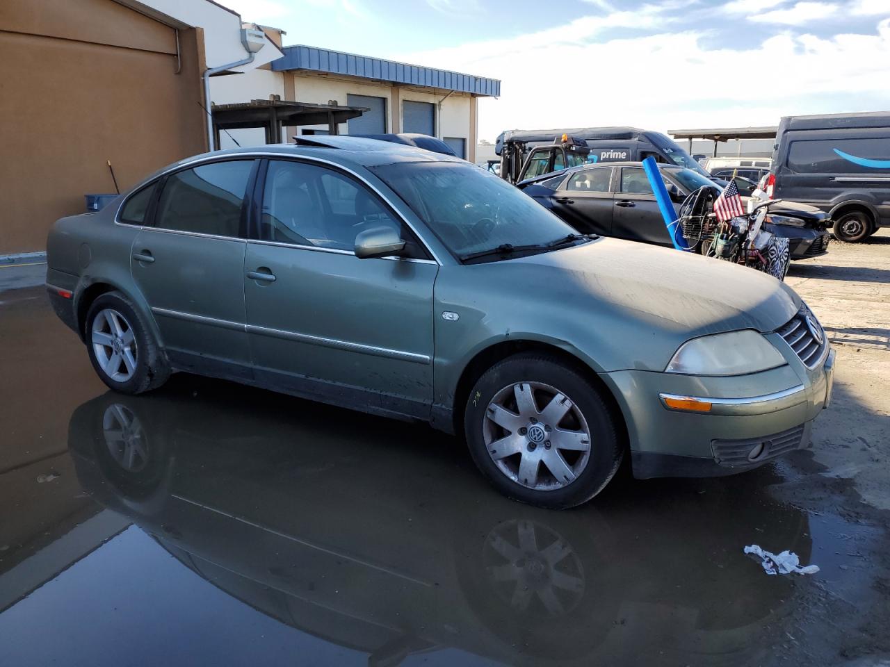 Photo 3 VIN: WVWTH63B93P453440 - VOLKSWAGEN PASSAT 