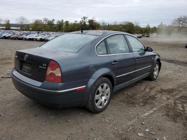 Photo 2 VIN: WVWTH63BX2P114880 - VOLKSWAGEN PASSAT 