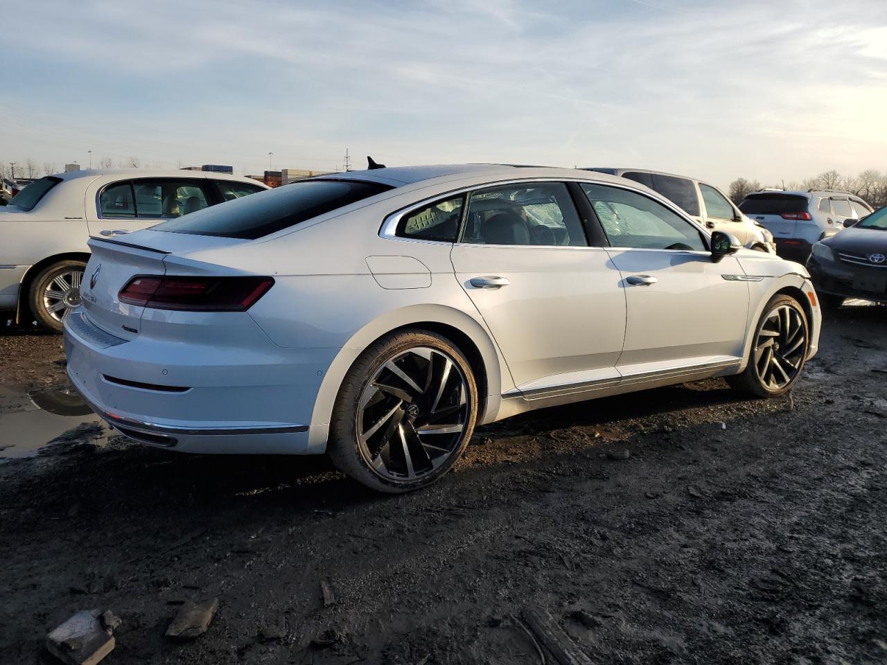 Photo 2 VIN: WVWTR7AN9PE015793 - VOLKSWAGEN ARTEON 