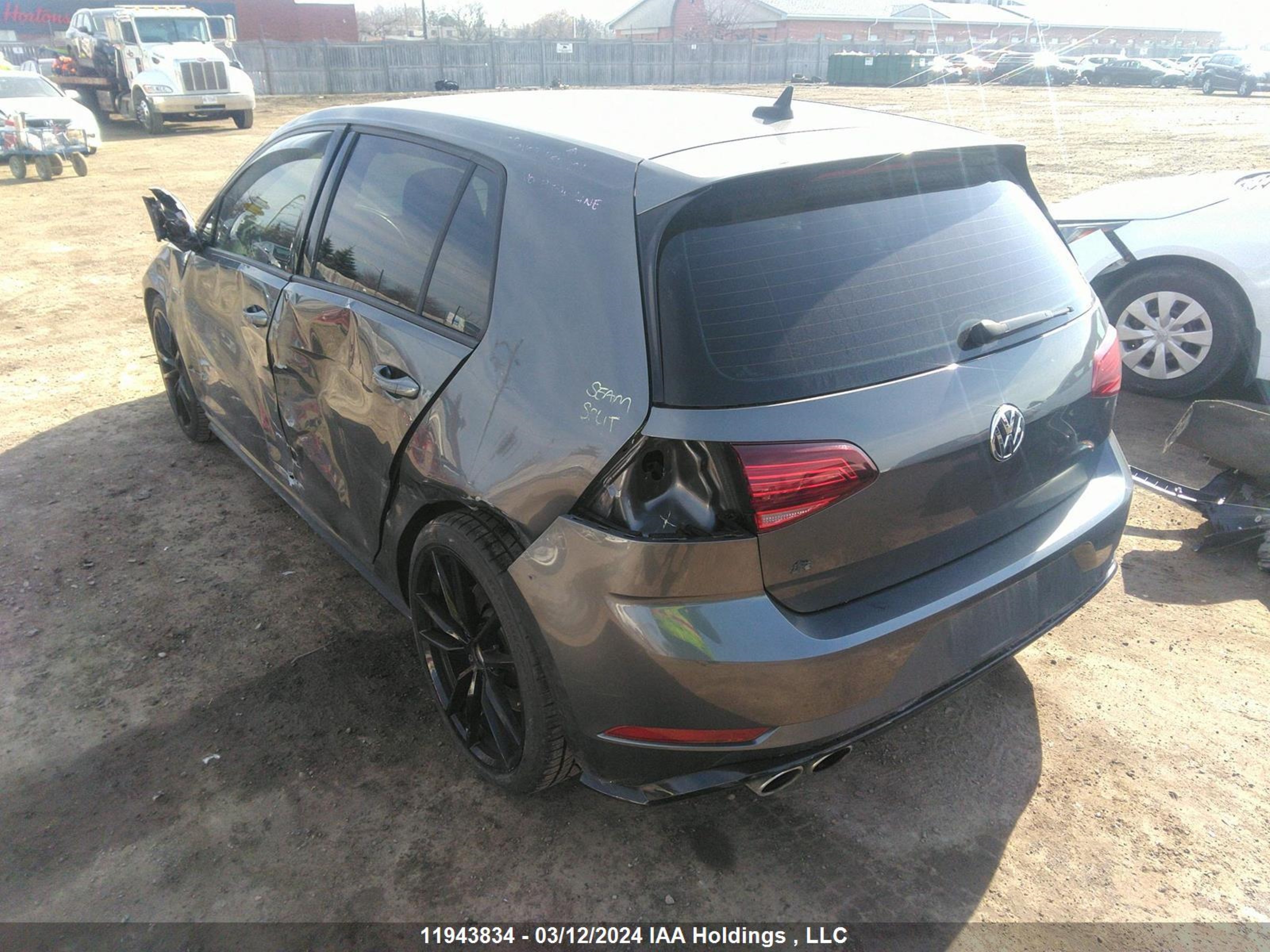 Photo 2 VIN: WVWVA7AU0KW188743 - VOLKSWAGEN GOLF 