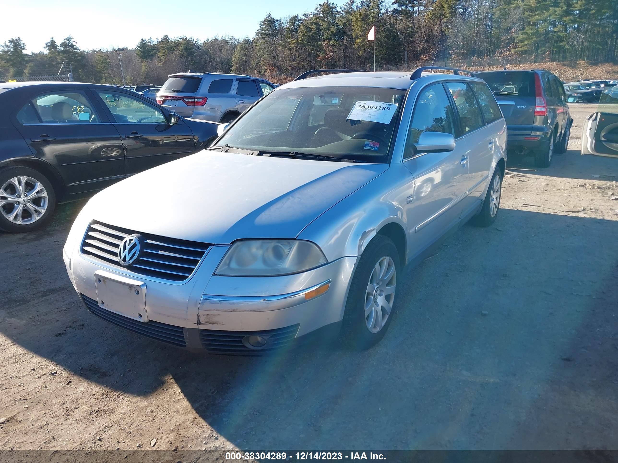 Photo 1 VIN: WVWVD63B03E461037 - VOLKSWAGEN PASSAT 