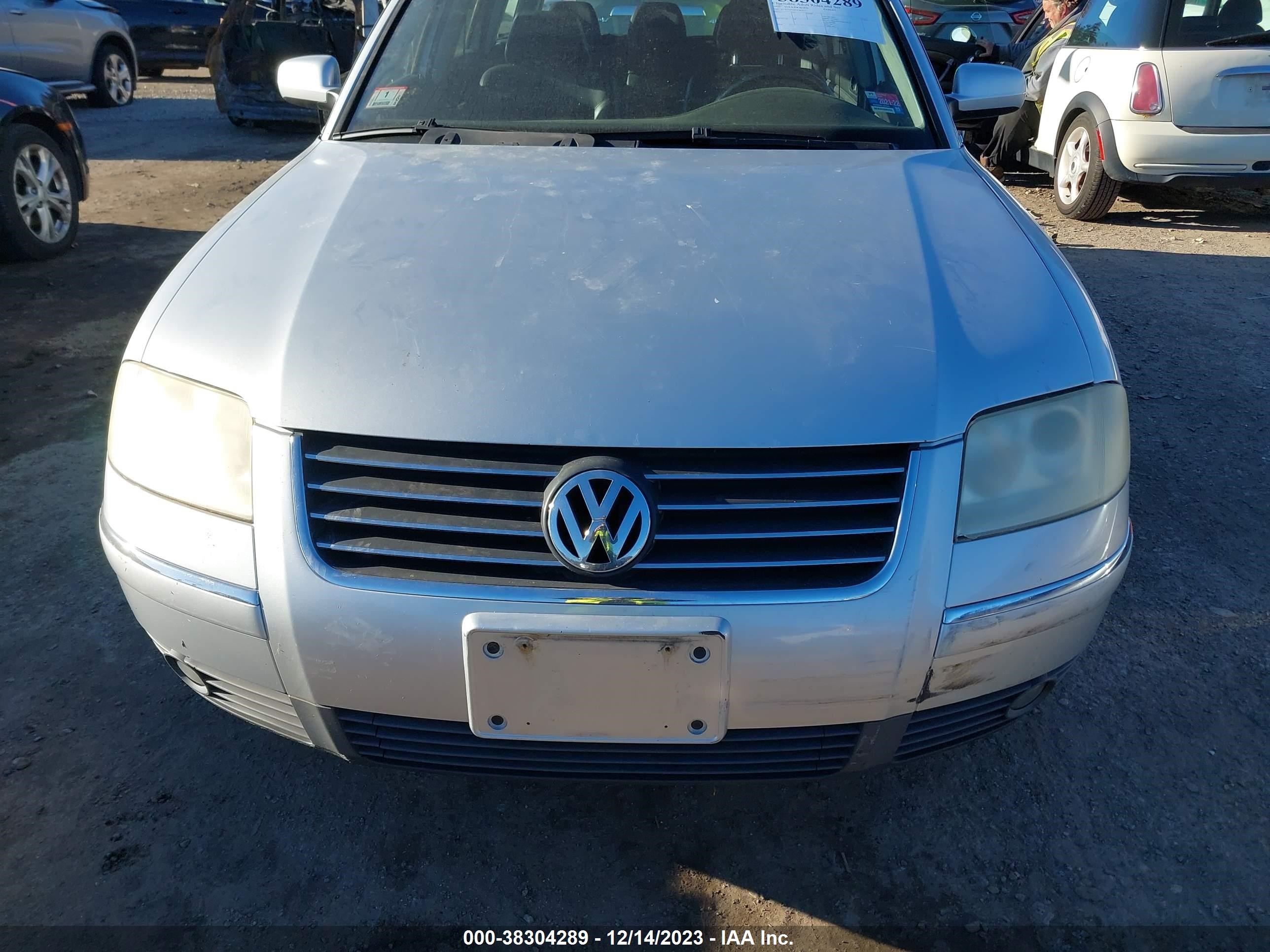 Photo 5 VIN: WVWVD63B03E461037 - VOLKSWAGEN PASSAT 