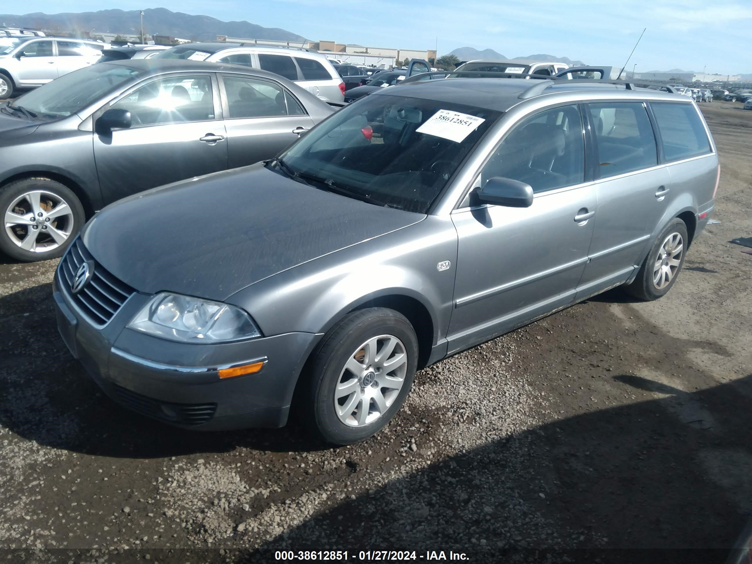 Photo 1 VIN: WVWVD63B43E165907 - VOLKSWAGEN PASSAT 