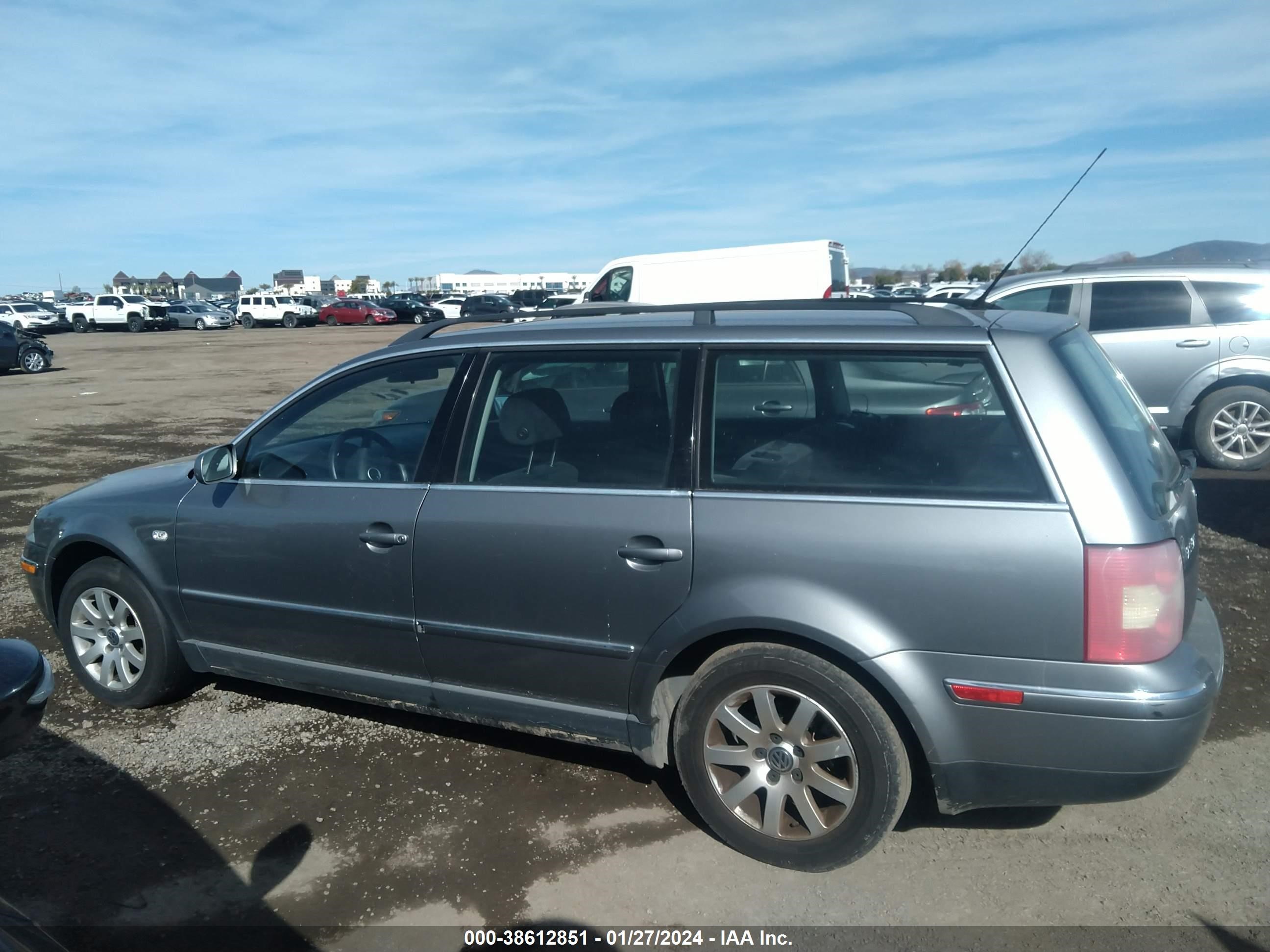 Photo 13 VIN: WVWVD63B43E165907 - VOLKSWAGEN PASSAT 