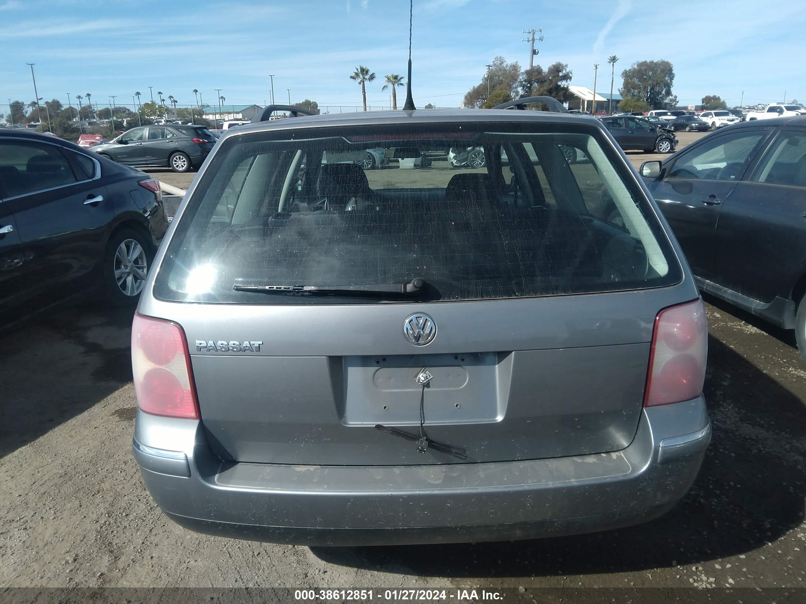 Photo 15 VIN: WVWVD63B43E165907 - VOLKSWAGEN PASSAT 