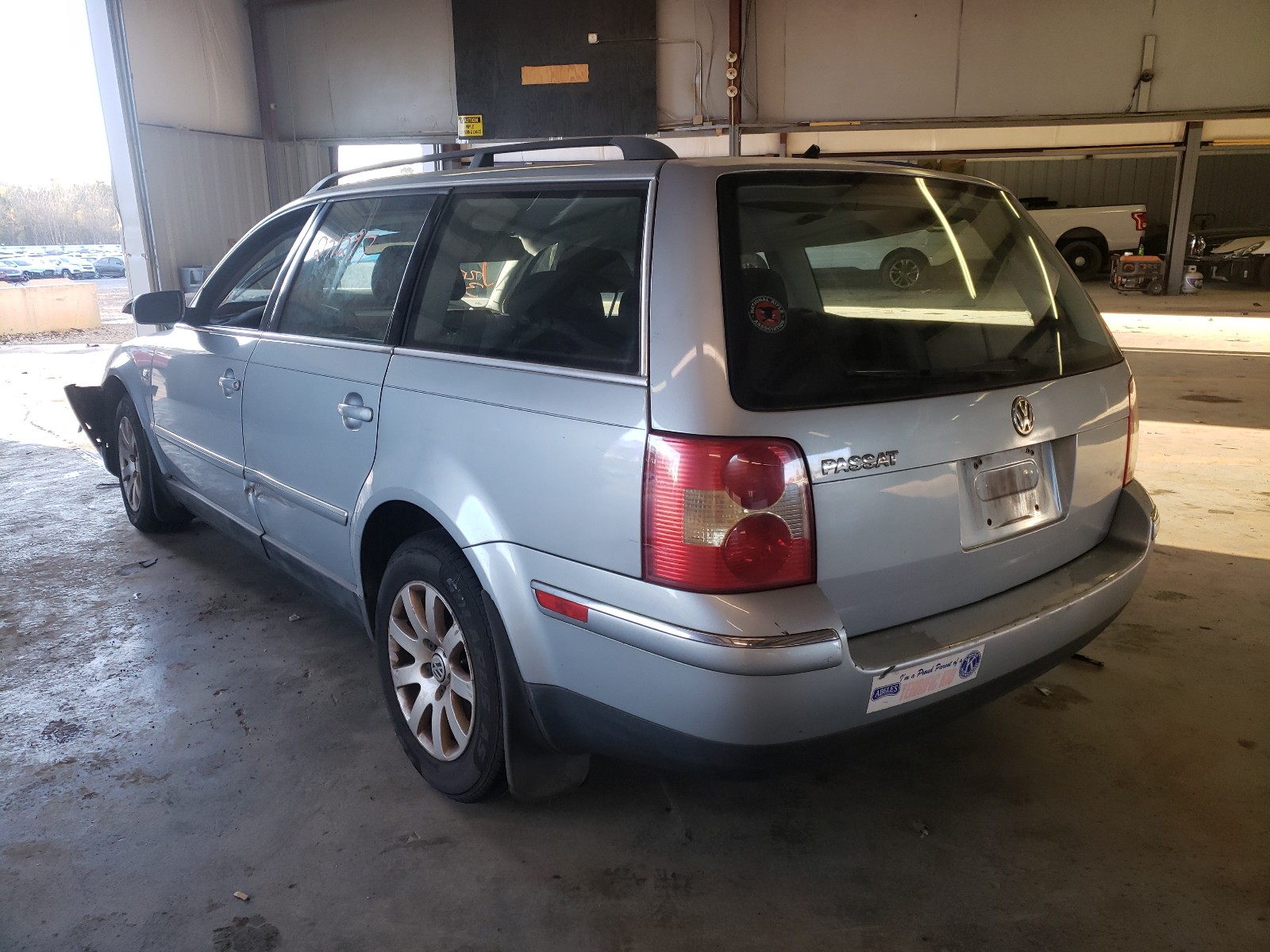 Photo 2 VIN: WVWVD63B72E204830 - VOLKSWAGEN PASSAT 