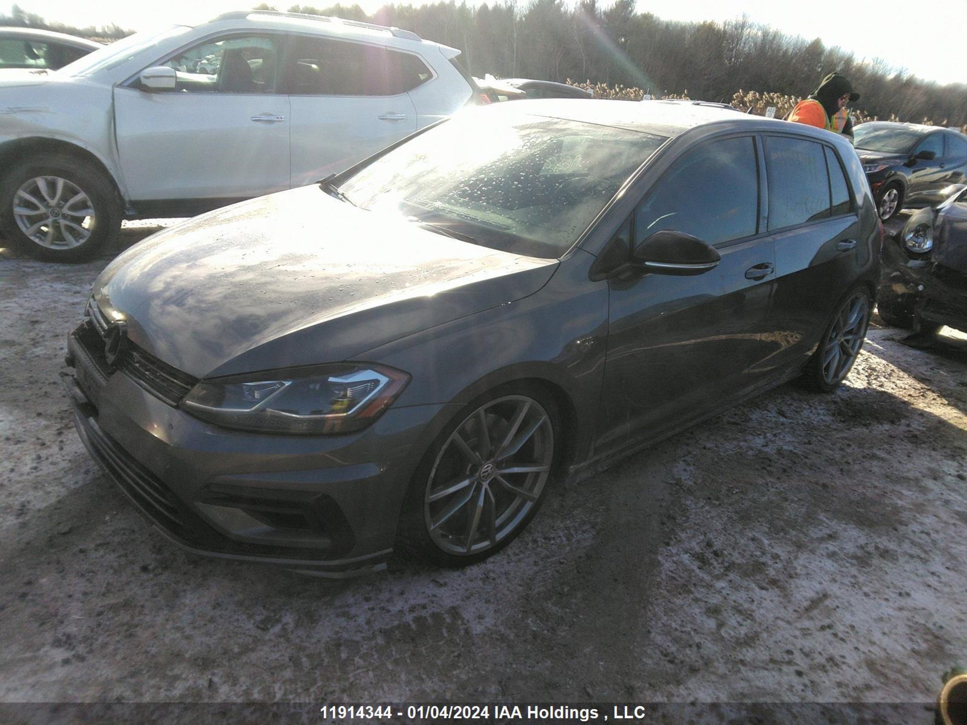 Photo 1 VIN: WVWVF7AU7JW096660 - VOLKSWAGEN GOLF 