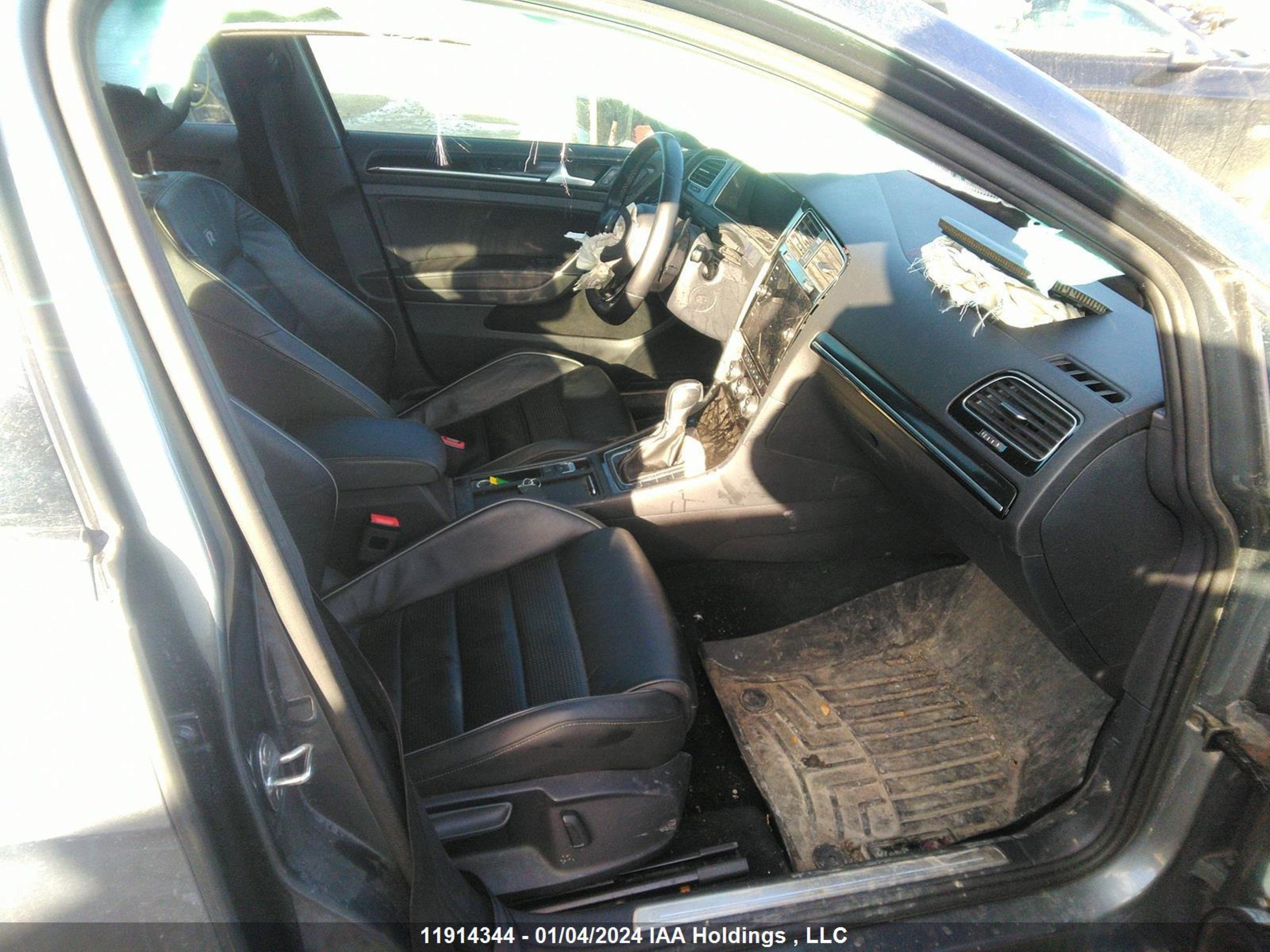 Photo 4 VIN: WVWVF7AU7JW096660 - VOLKSWAGEN GOLF 