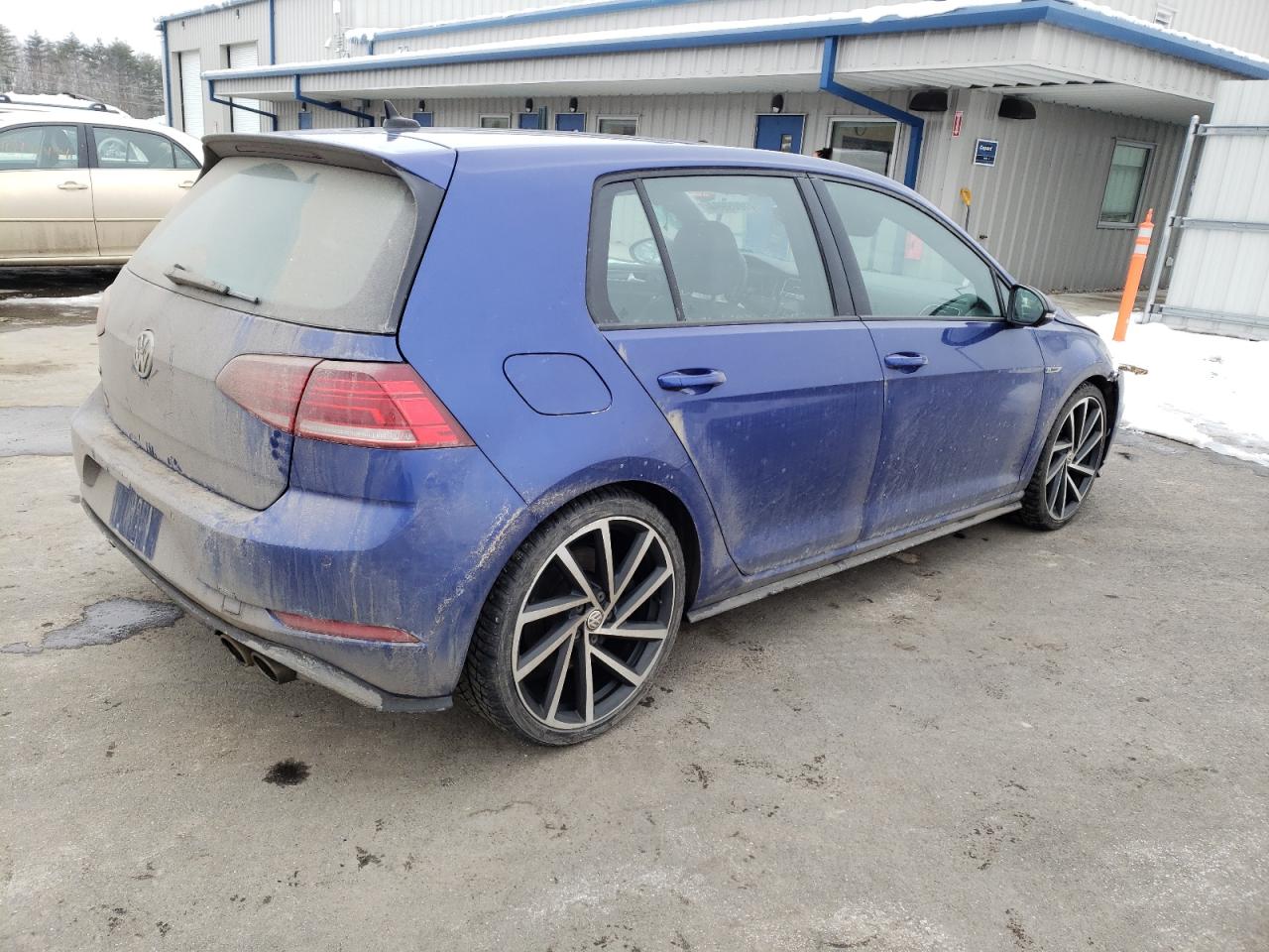 Photo 2 VIN: WVWWA7AU7KW223668 - VOLKSWAGEN GOLF 