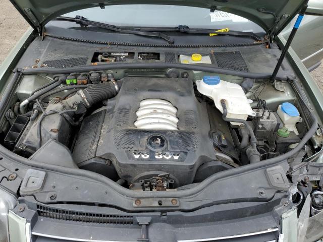 Photo 10 VIN: WVWWH63B03E328528 - VOLKSWAGEN PASSAT 