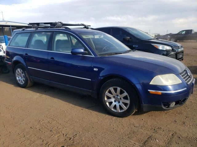 Photo 3 VIN: WVWXH63B31E240736 - VOLKSWAGEN PASSAT 