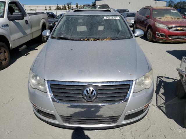 Photo 4 VIN: WVWXK7AN2AE065948 - VOLKSWAGEN PASSAT KOM 