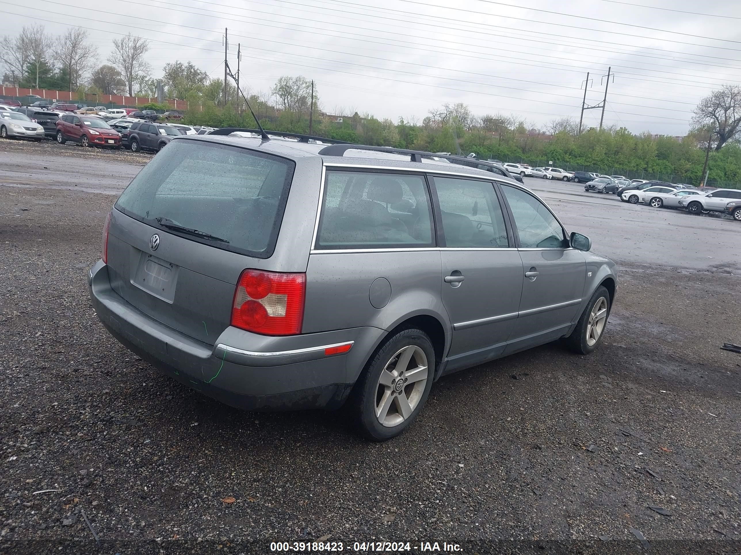 Photo 3 VIN: WVWYH63B44E012091 - VOLKSWAGEN PASSAT 