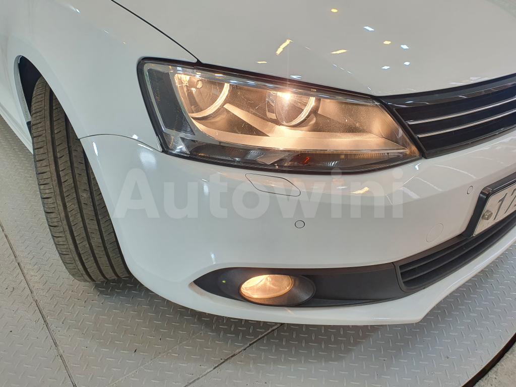 Photo 12 VIN: WVWZZZ16ZEM032080 - VOLKSWAGEN NEW JETTA 