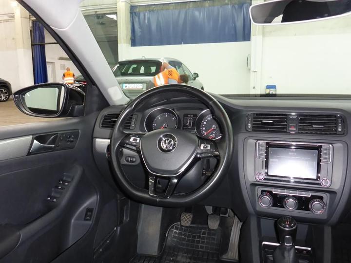 Photo 5 VIN: WVWZZZ16ZJM010994 - VOLKSWAGEN JETTA 